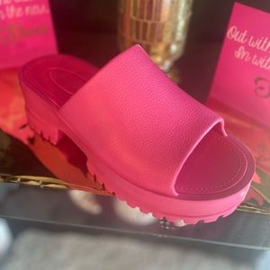 “EASY” Barbie Pink Platform Sandals